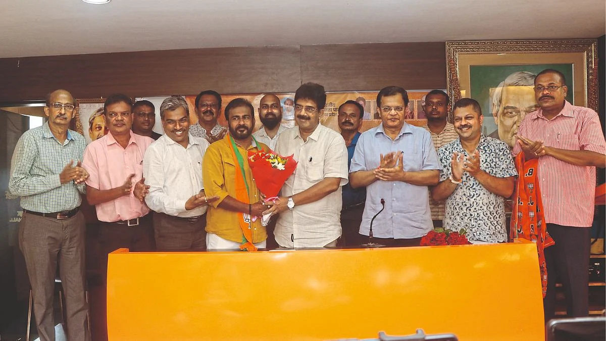 Mahesh Amonkar entered in BJP