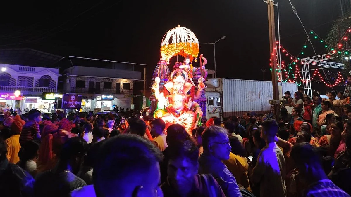 साजरा केला गणेशोत्सव