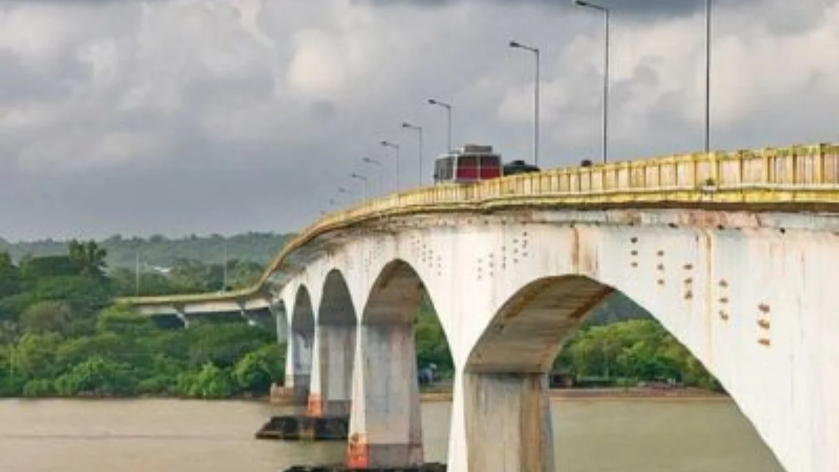 Banastarim Bridge Closed