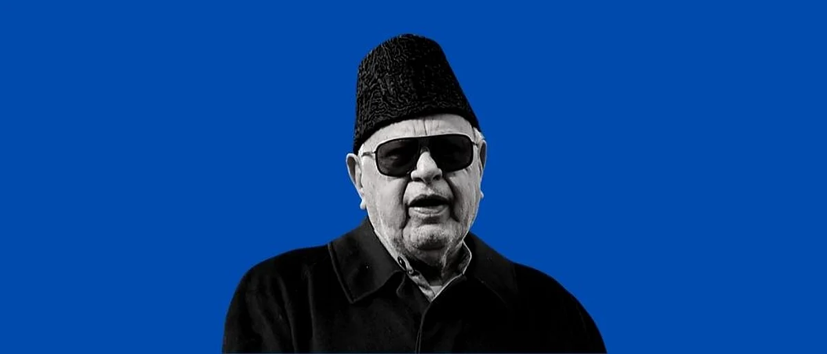 ''काँग्रेस ही कमकुवत झाली असून त्यांनी घरी बसून चालणार नाही''