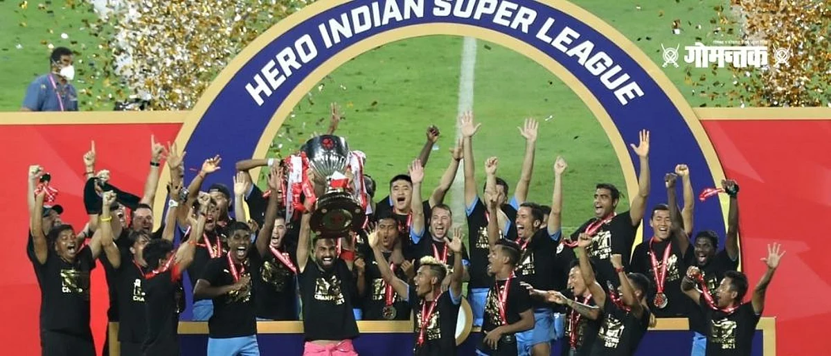 ISL2020-21 : एकाच मोसमात आयएसएल करंडक व लीग विनर्स शिल्ड जिंकण्याचा मुंबई सिटीचा पराक्रम