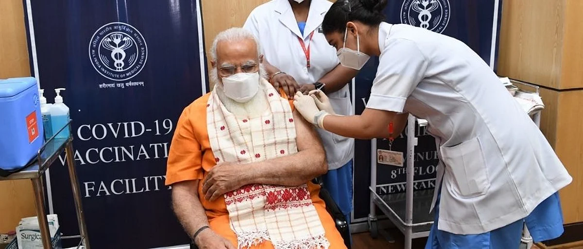 पंतप्रधान नरेंद्र मोदी यांनी घेतला कोरोना लसीचा दुसरा डोस