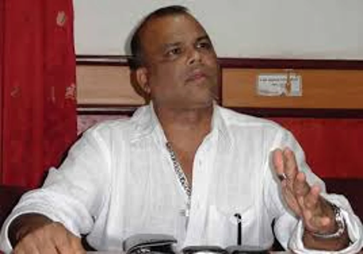 युतीला मिकीचा अजूनही विरोध; गद्दार आणि घातकी नकोतच..!