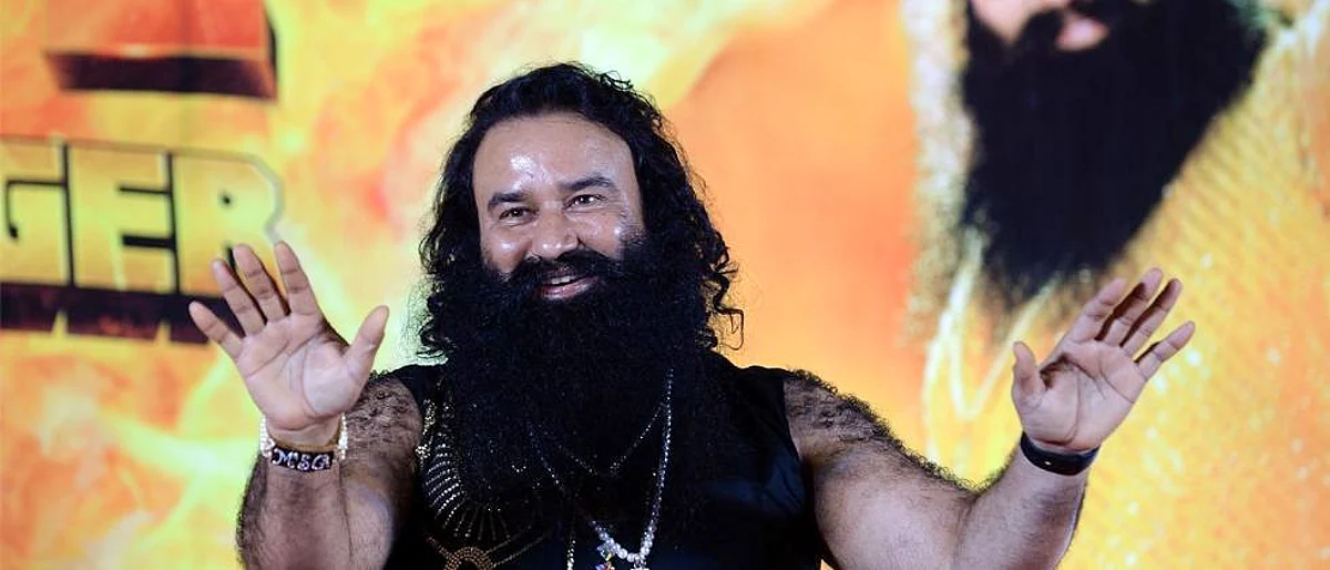 गुरमित राम रहिम आजारी आईला भेटण्यासाठी पॅरोलवर तुरूंगातून बाहेर