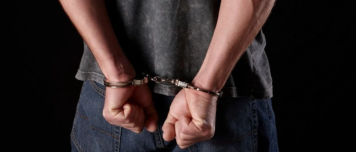 खोटा बॉम्ब घेऊन बँकेत घुसलेल्या व्यक्तीने उपचारासाठी मागितले 55 लाख