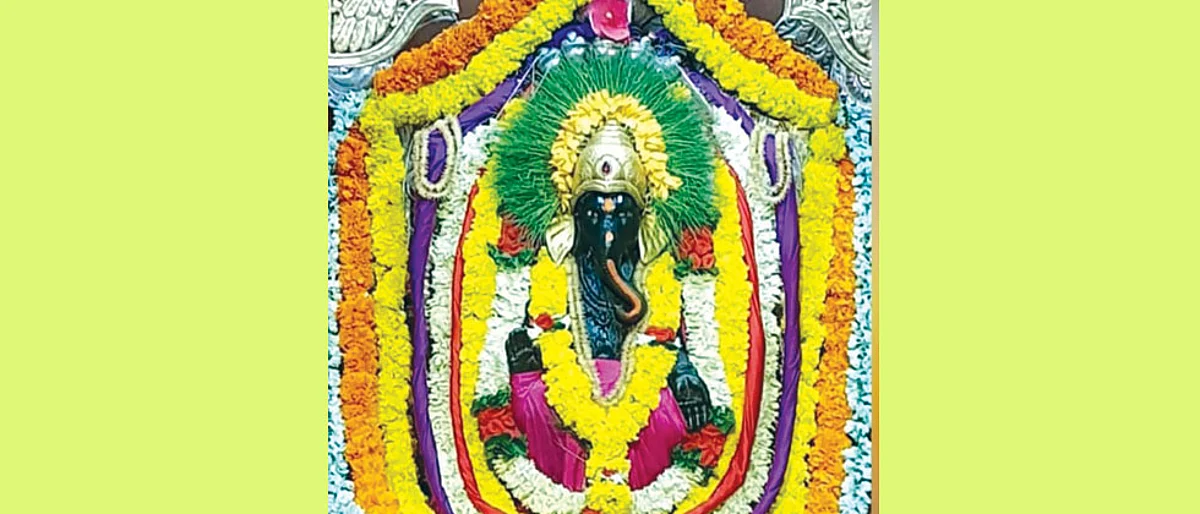 खांडोळ्यातील प्रसिद्ध श्री महागणपती मंदिरf