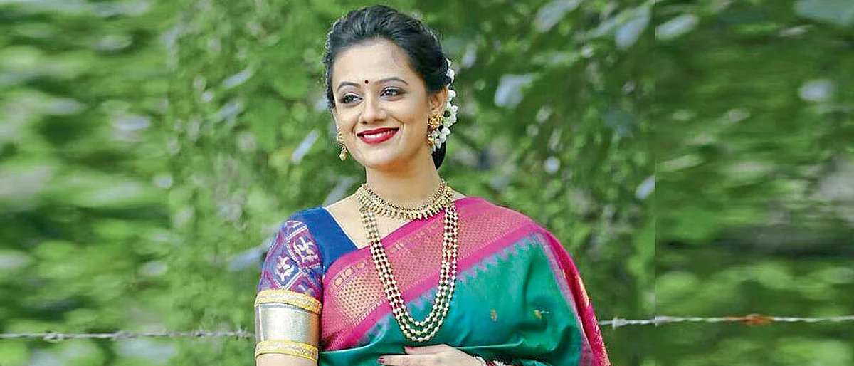 अभिनेत्री स्पृहा जोशी सांगत आहे तिच्या फॅशन स्टेटमेंटबद्दल...