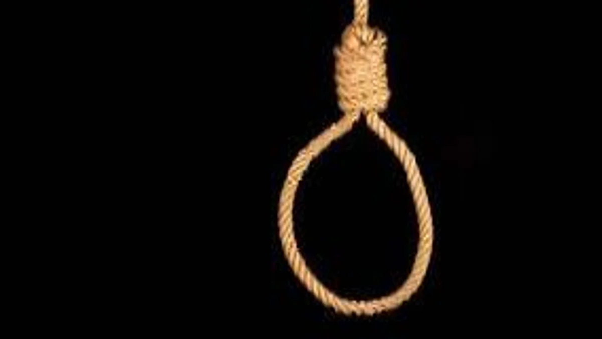 शेताच्या बांधावर गळफास घेवून केली आत्महत्या