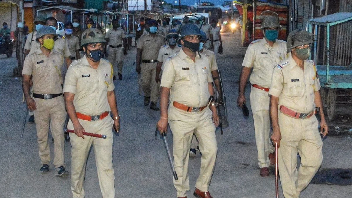 नेवासा शहरात बकरी ईदच्या पार्श्वभूमीवर रूट मार्च