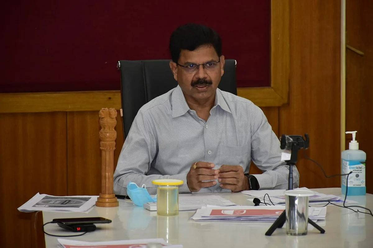 महसुली व दंडाधिकारी कामकाज तपासा