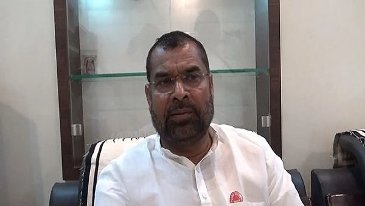 सरकारनं ऊस उत्पादक शेतकऱ्यांच्या पाठीत खंजीर खुपसला- सदाभाऊ खोत