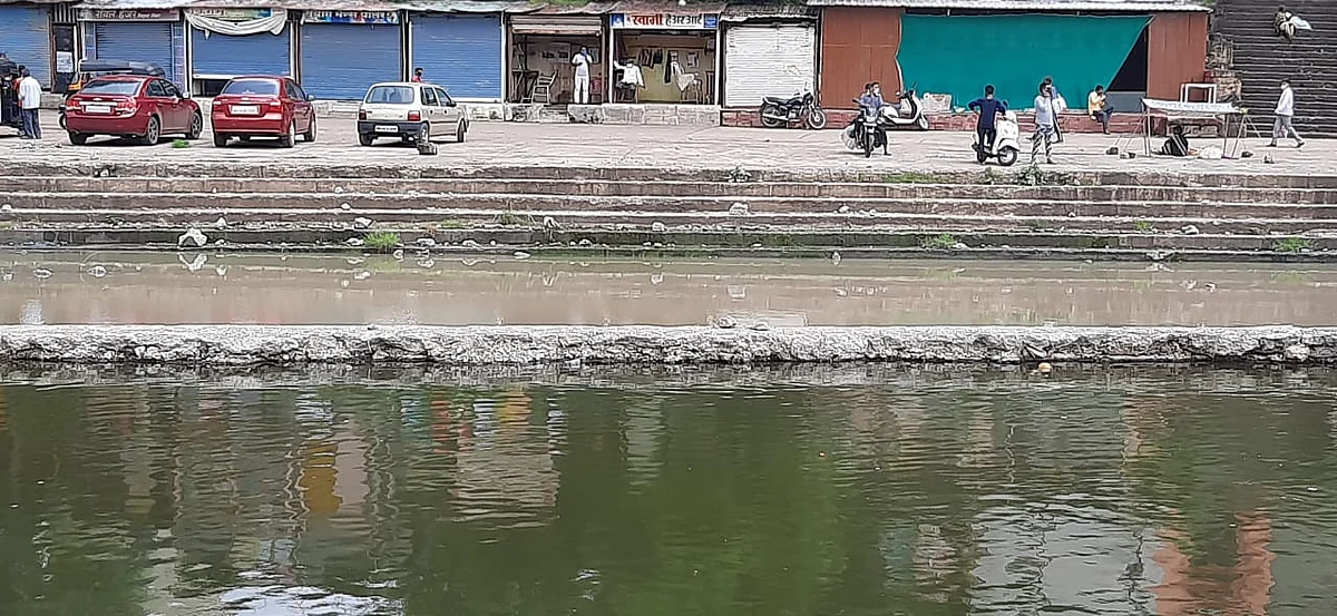Goda activists oppose borewell trial of kund water