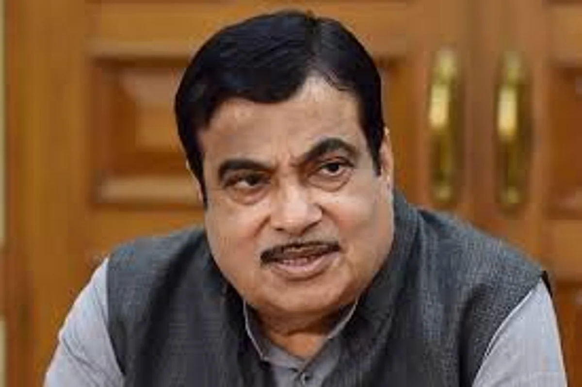 शिर्डीतून जाणारा महामार्ग सुशोभीकरणासाठी 30 कोटींचा निधी उपलब्ध करणार - गडकरी