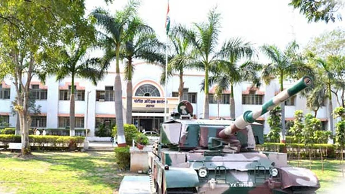 धुळे कारागृहातील फरार आरोपी अटकेत