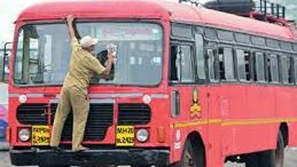 3951 MSRTC employees contract Corona