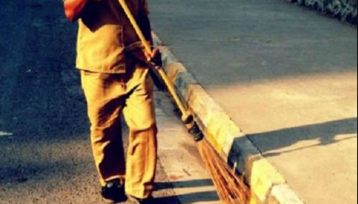 वॉटरग्रेसच्या थकबाकी वसुलीसाठी स्थायी आग्रही