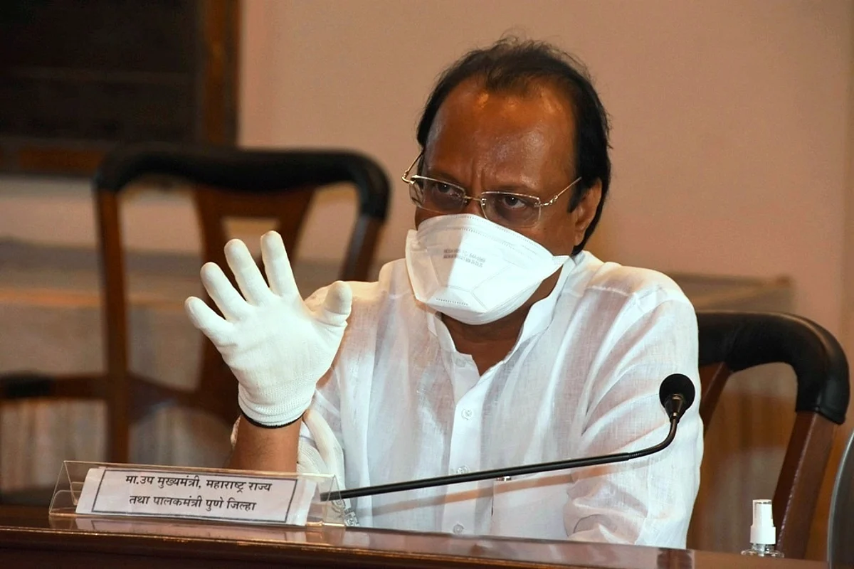 राज्यात मोफत लसीचे अजित पवार यांचे संकेत