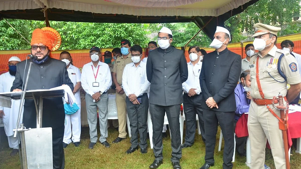 प्रत्येक गाव आत्मनिर्भर बनण्यासाठी प्रयत्नशील - पालकमंत्री गुलाबराव पाटील