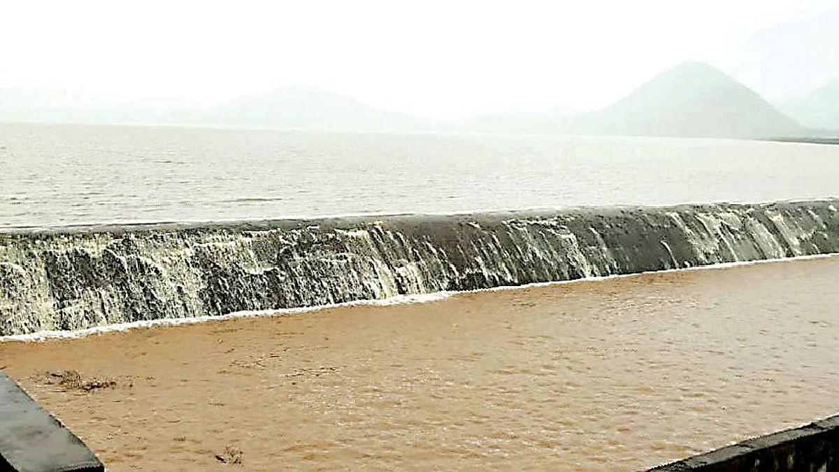 हरणबारी तुडुंब, मोसमखोरे सुखावले