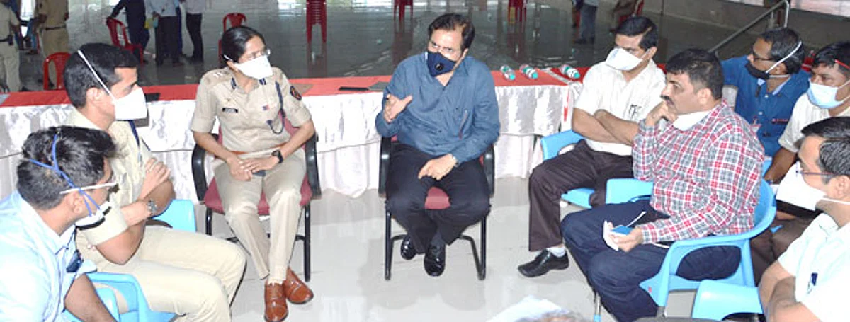 बारा तासांची संचारबंदी