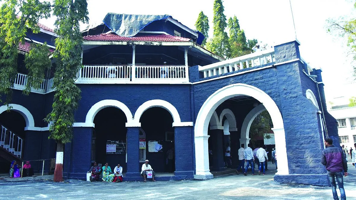 Court slaps Rs 38K fine on 71 offenders