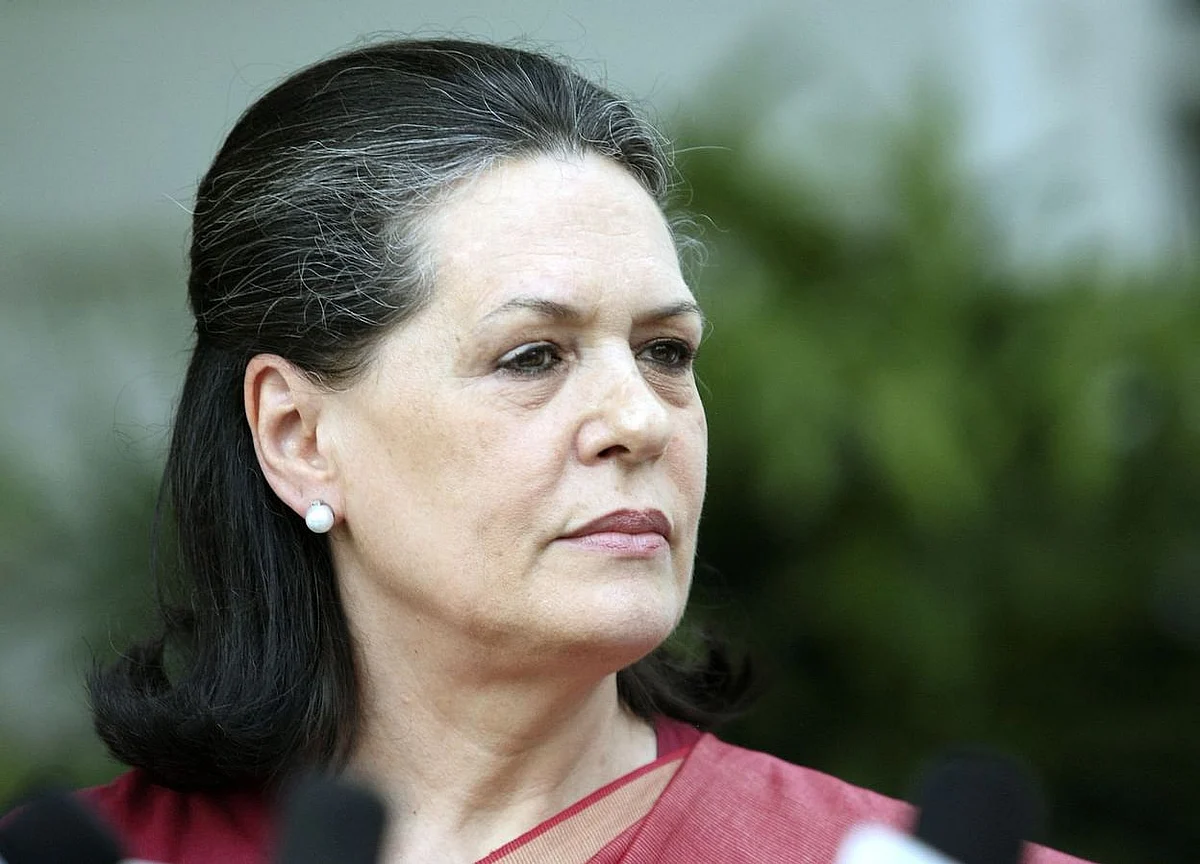 लडाखमधील शहीदांना सोनिया गांधींकडून श्रद्धांजली