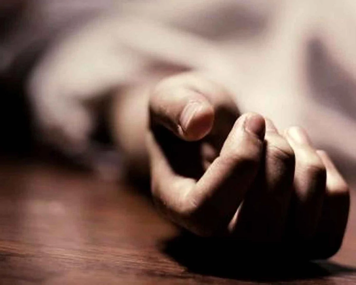 नेवासा येथील तरुणाची रेल्वेखाली आत्महत्या