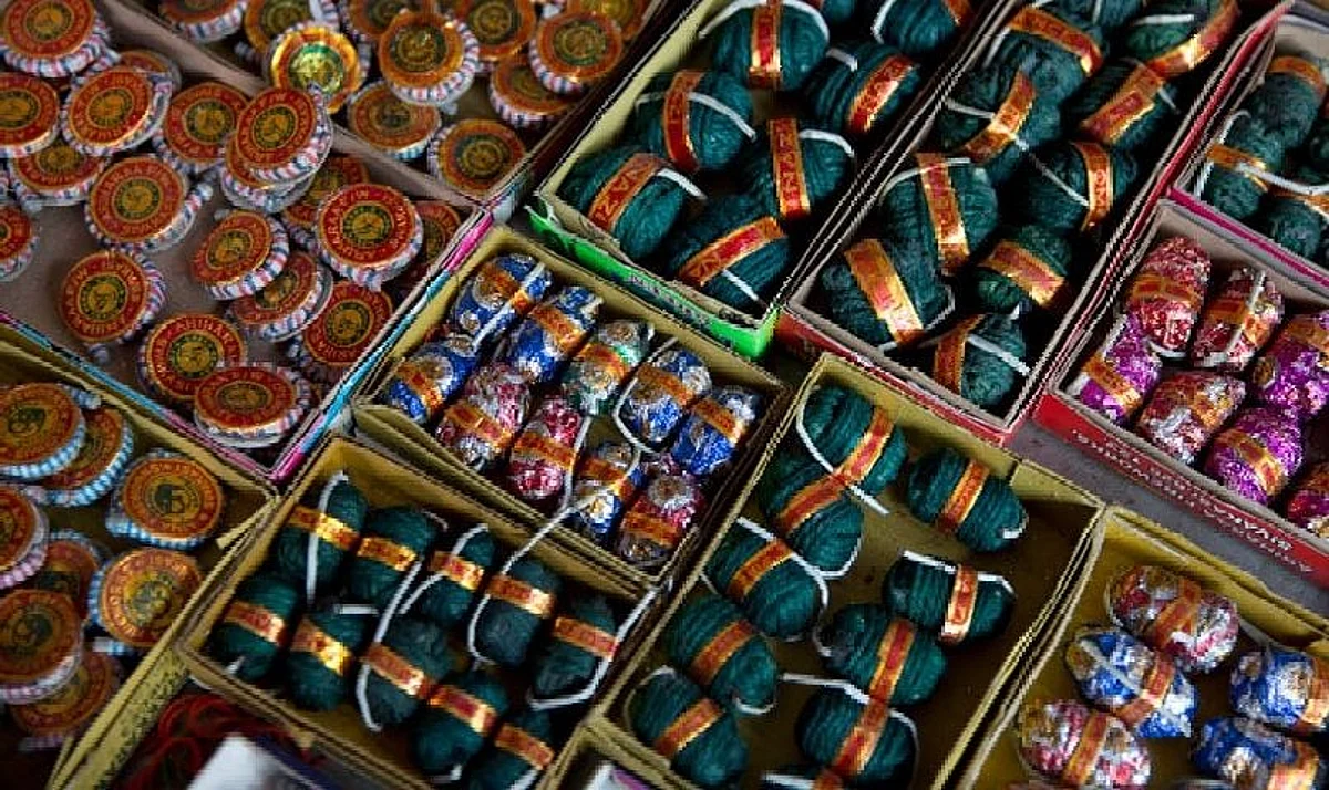 या फटाक्यांची विक्री केल्यास...