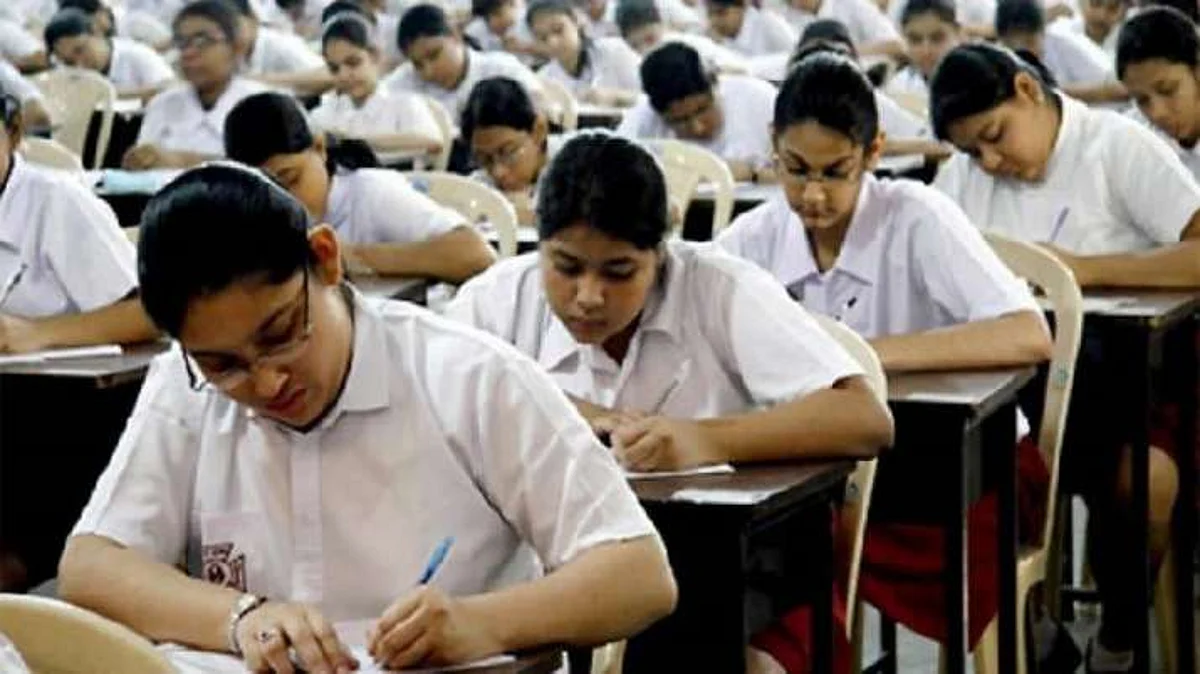 विद्यार्थ्यांनो अभ्यासाला लागा! १०वी - १२वीच्या परीक्षेची तारीख जाहीर, जाणून घ्या संपूर्ण वेळापत्रक
