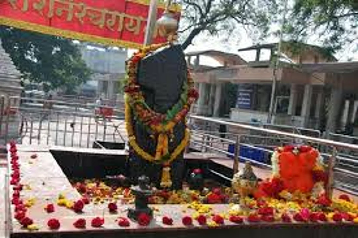 शिंगणापुरात सोमवारपासून दररोज मध्यान्ह आरतीही होणार