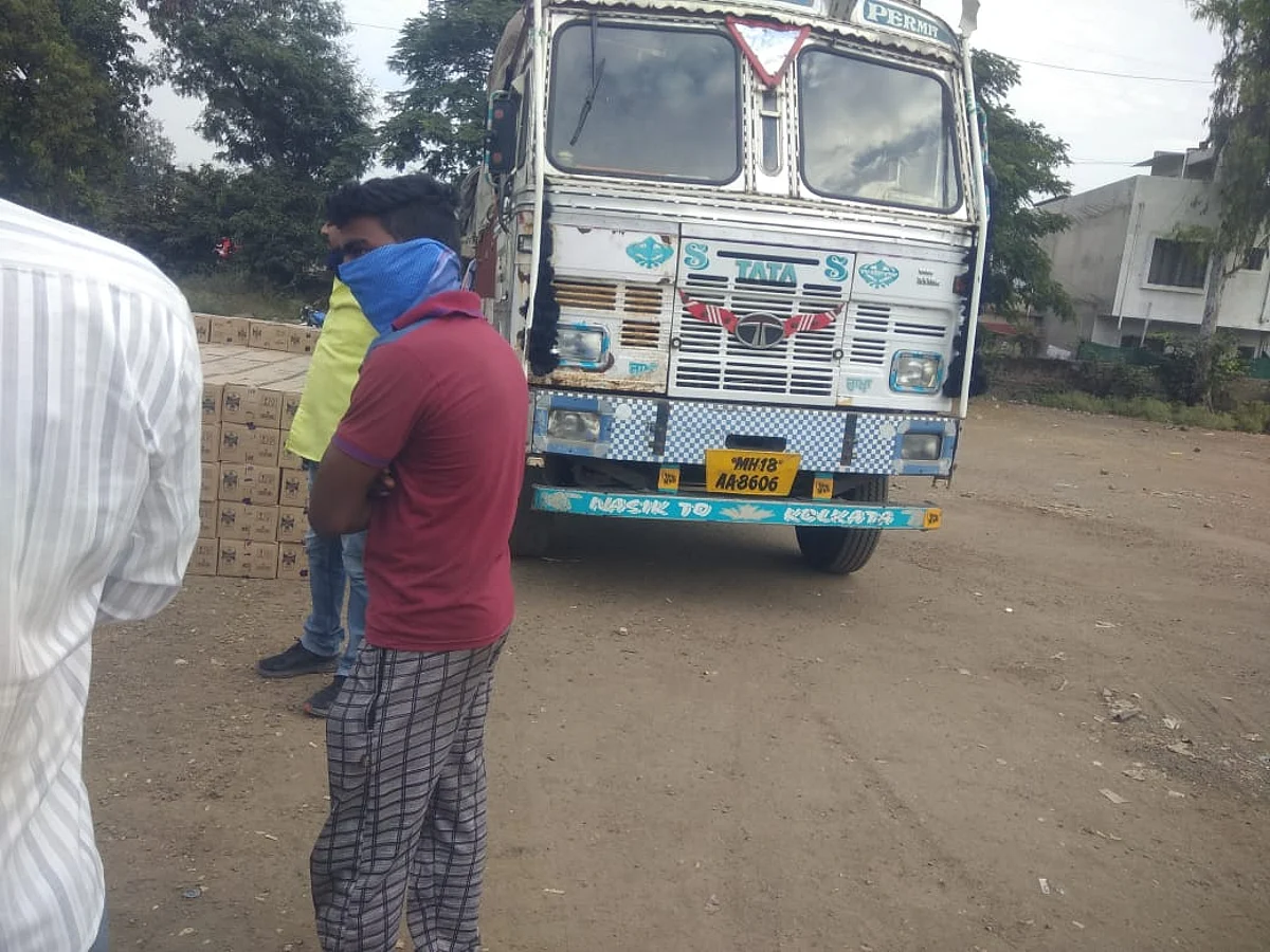 Police seize liquor loaded truck, stock worth Rs 74 lakh