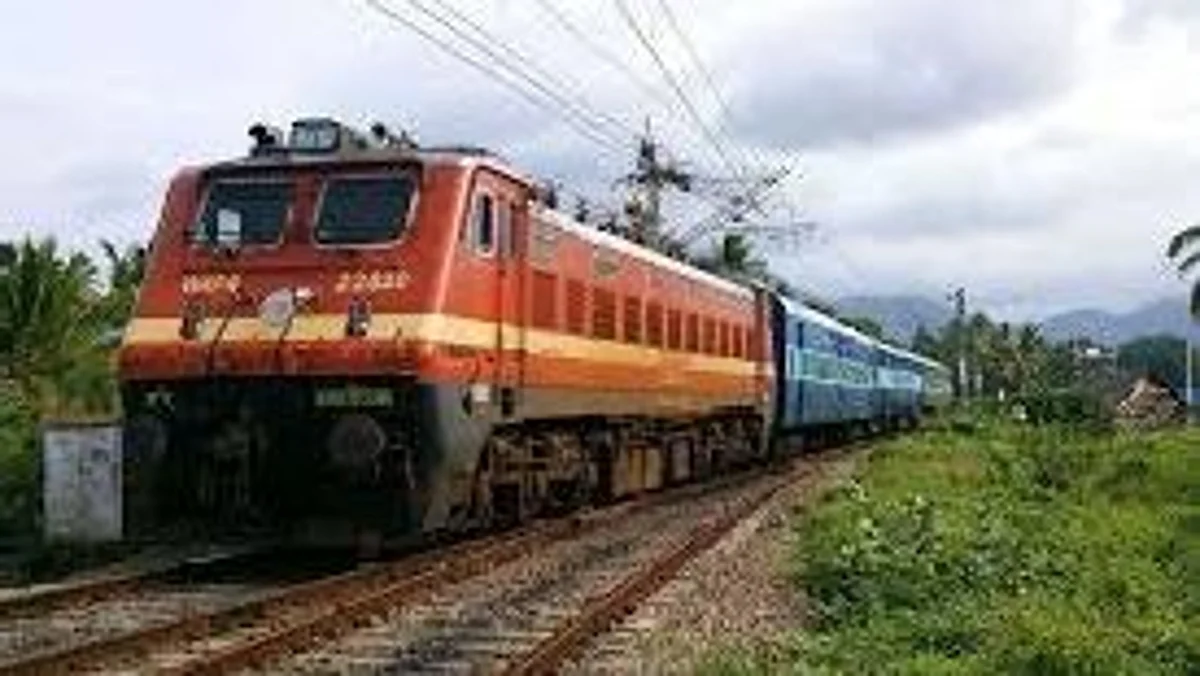 नगर-आष्टी रेल्वे आजपासून धावणार
