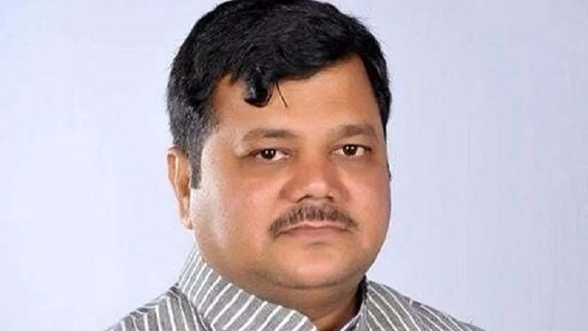 दुर्घटनेची उच्चस्तरीय चौकशी करा - विरोधी पक्षनेते प्रवीण दरेकर यांची मागणी