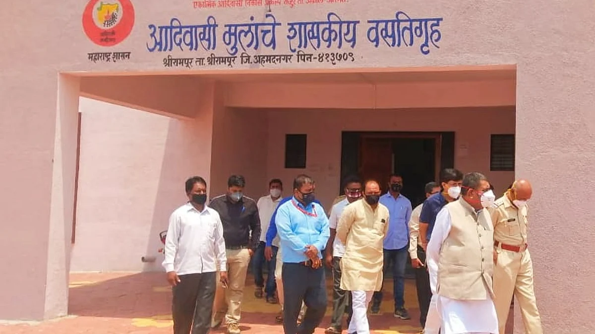 आ. लहू कानडे यांनी केली कोवीड सेंटरची पाहणी