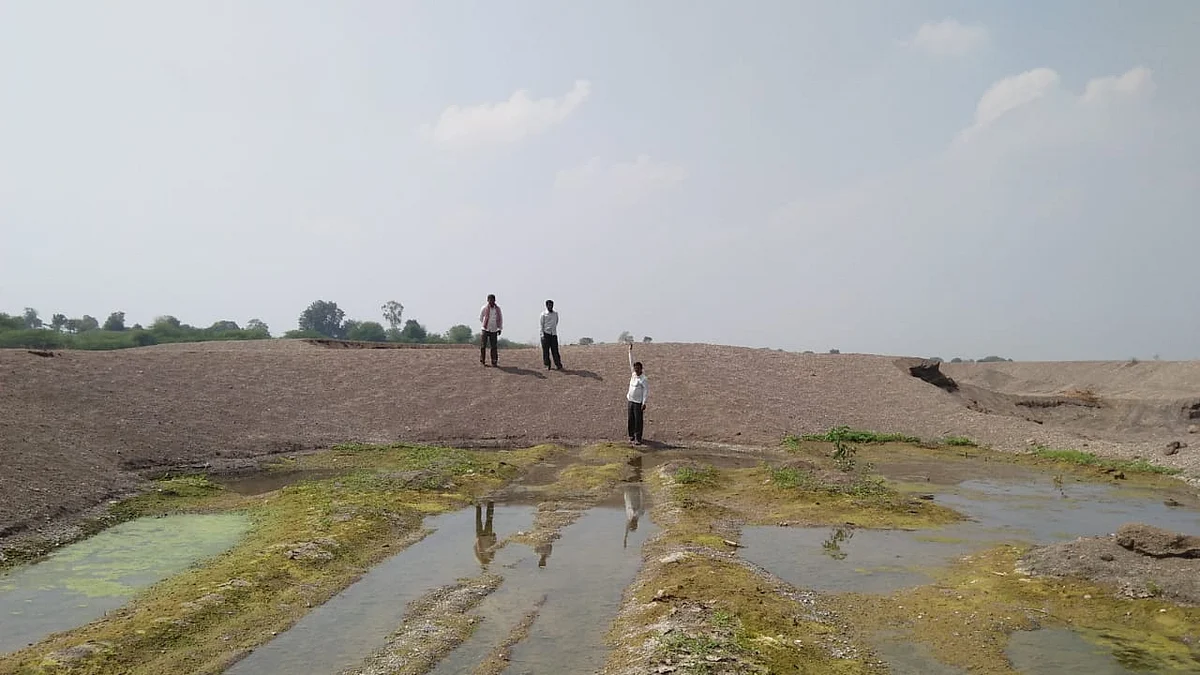 चाळीसगावात वाळू चोरीबाबत राजकिय शांतता का?