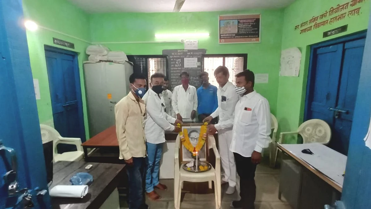 मटाने येथे भारतरत्न डॉ. बाबासाहेब आंबेडकर जयंती साजरी