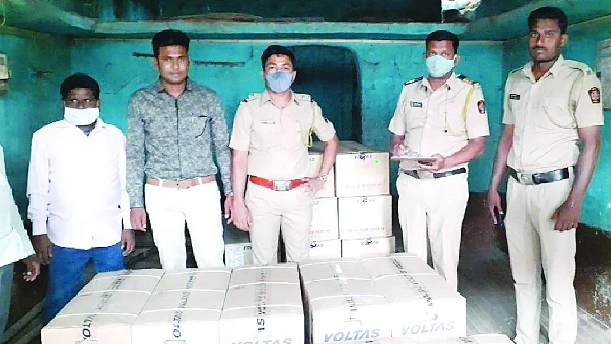 लळींग गावातून दहा पेटीपॅक एसी जप्त
