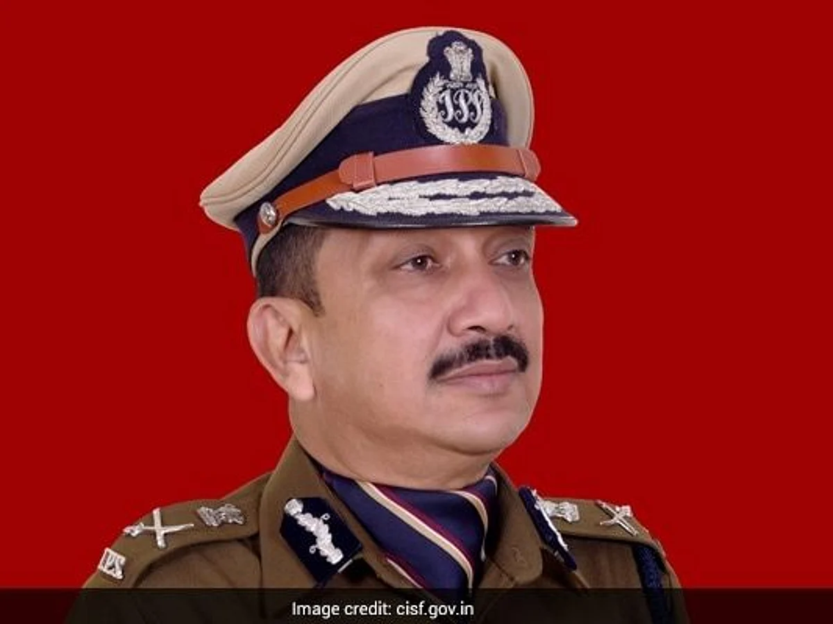 मालेगाव बाँबस्फोटाचे तपासाधिकारी सीबीआयचे संचालक