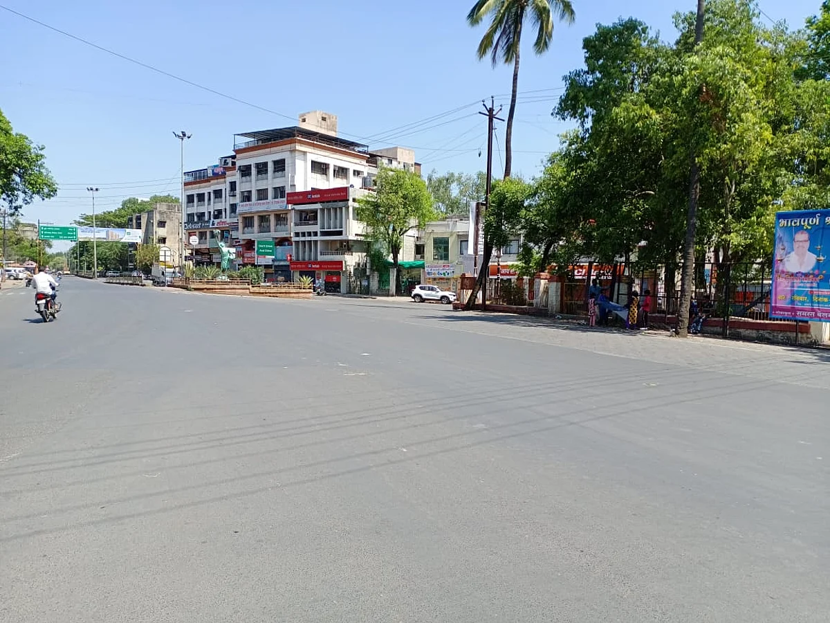 धान्य मार्केटमध्ये दुपार पर्यत गर्दी; आंब्याला वालीच नाही