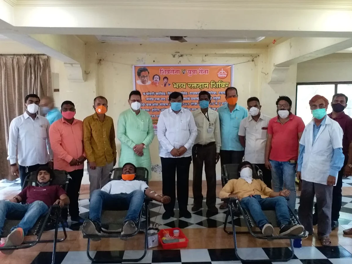 युवासेनेतर्फे आयोजित शिबिरात ७० पिशव्या रक्त संकलित