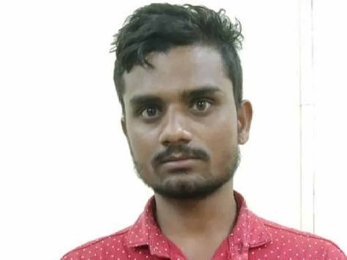 डमी ग्राहक पाठवून चोरीच्या दुचाकीसह चोरट्याला रंगेहाथ पकडले