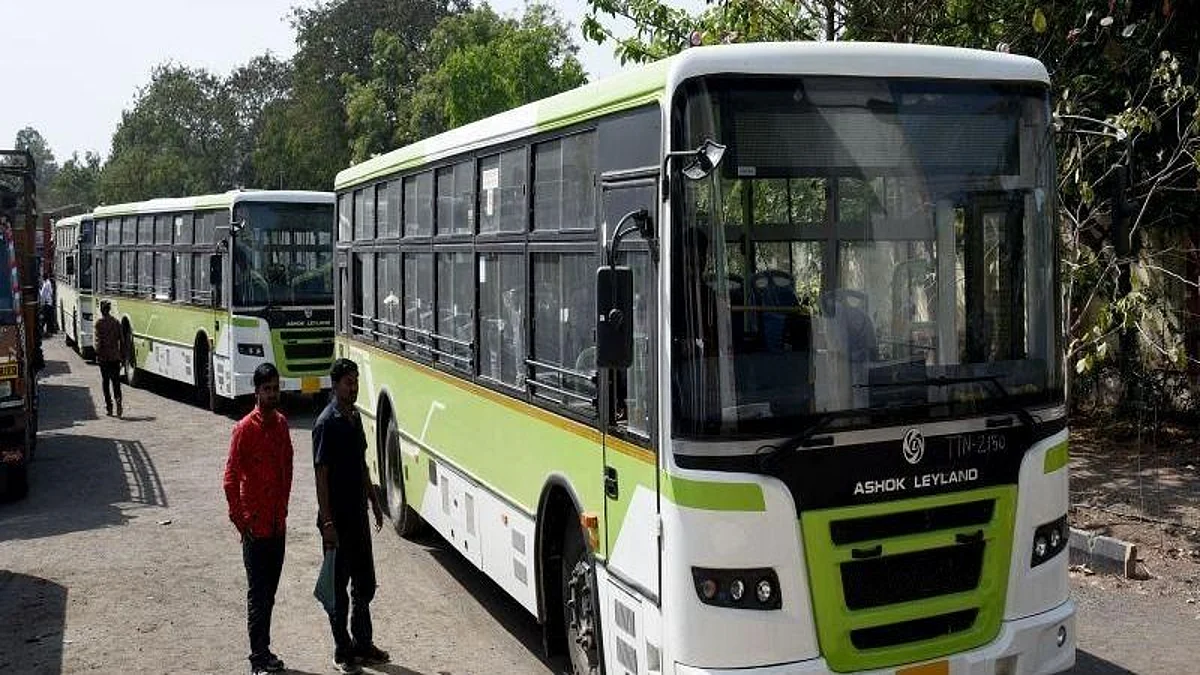 Proposal to acquire 100 electric buses