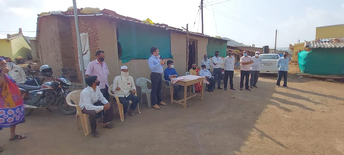आदिवासी बांधवानी करोना लसीकरणाचा लाभ घ्यावा
