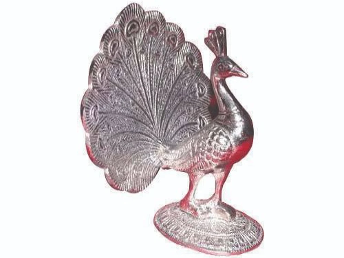 देवतांचा प्रिय मोर