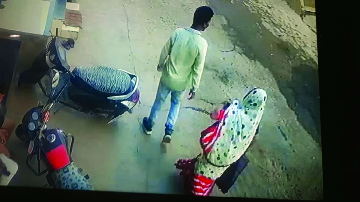 तळोदा येथे भरदिवसा वृद्धेच्या गळयातील मंगळसुत्र लांबविले