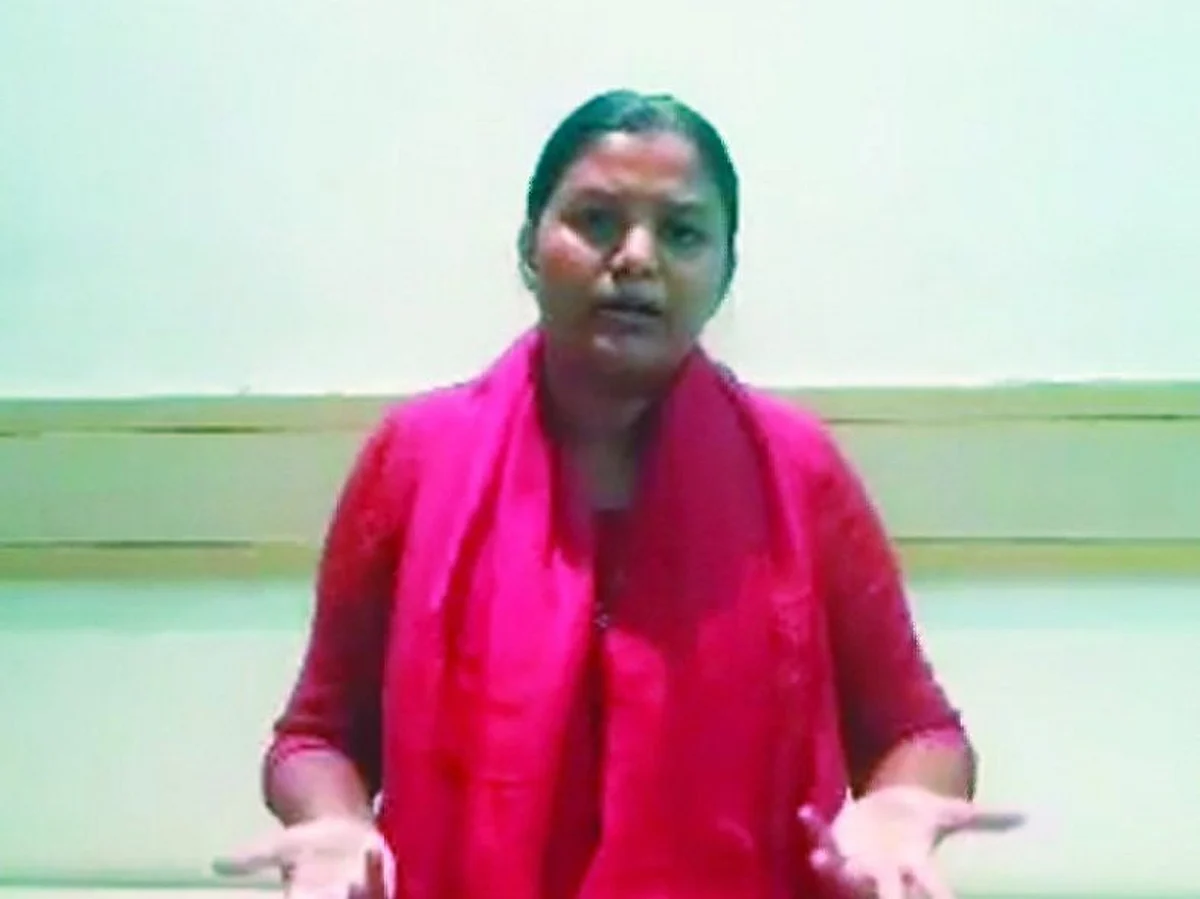 आतापर्यंत फक्त पुढारीच फेकमफाक करत होते...