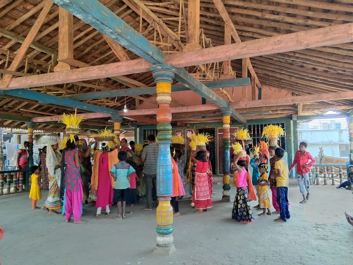 आमचे गौराईल एकच पान बाई, एकच पान..!