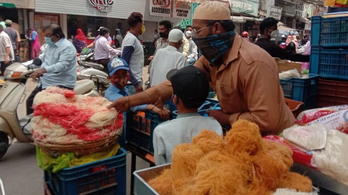 सुत्तर फेणी बाजारात; ईद तयारी संथ गतीने