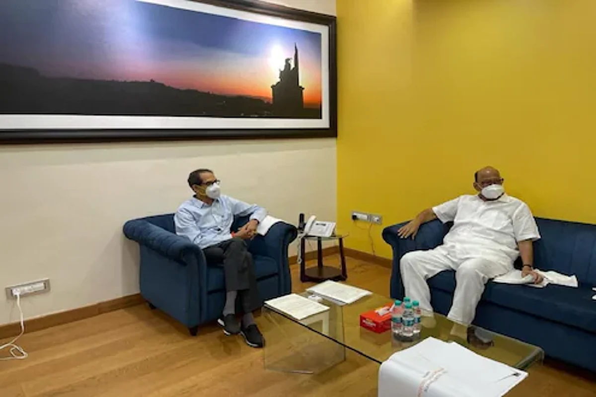 शरद पवारांनी घेतली उद्धव ठाकरेंची भेट