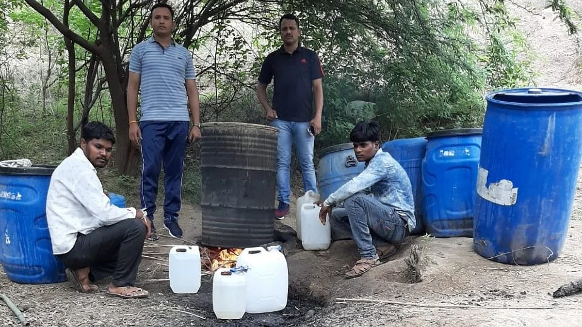 चाळीसगाव : नांद्रे शिवारातील दारुची हातभट्टी नष्ट